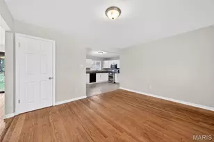 3450 Wright Ave, Saint Louis, MO 63074 - Photo 9