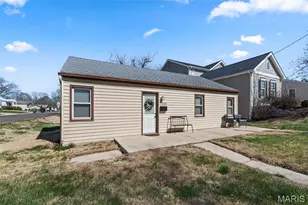 11945 Lillian Ave, Des Peres, MO 63131 - Photo 1