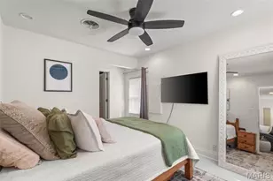 11945 Lillian Ave, Des Peres, MO 63131 - Photo 11