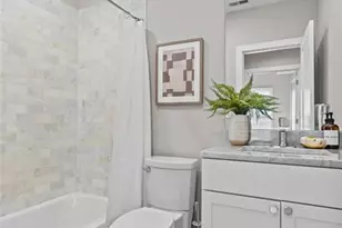 46 Carriage Ln, Saint Louis, MO 63108 - Photo 23