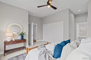 46 Carriage Ln, Saint Louis, MO 63108 - Photo 17