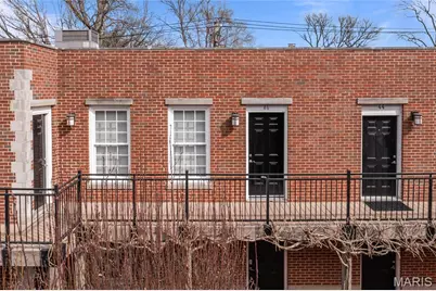 46 Carriage Lane, Saint Louis, MO 63108 - Photo 1