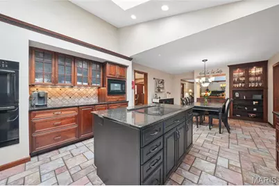 5725 Biddeford Drive, Saint Louis, MO 63128 - Photo 15