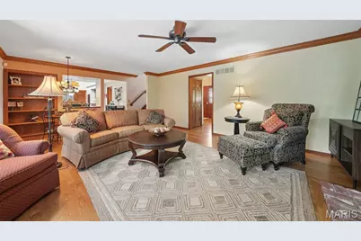 5725 Biddeford Drive, Saint Louis, MO 63128 - Photo 9