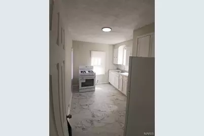 1815 S New Florissant Road, Florissant, MO 63031 - Photo 7