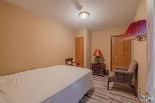 905 Mansion Rd, Winfield, MO 63389 - Photo 9