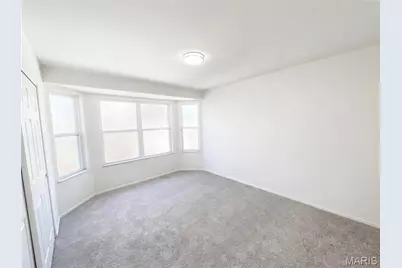 2659 Liberty Gardens Drive, Florissant, MO 63031 - Photo 9