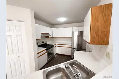 2659 Liberty Gardens Drive, Florissant, MO 63031 - Photo 5