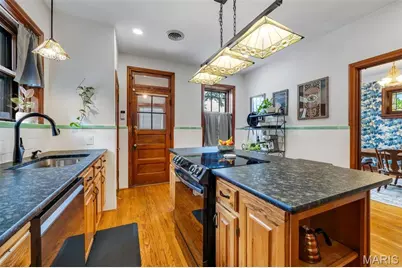 3854 Loughborough Avenue, Saint Louis, MO 63116 - Photo 9