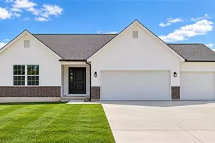 41 Millwell Dr, Maryland Heights, MO 63043 - Photo 1