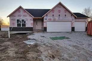 41 Millwell Dr, Maryland Heights, MO 63043 - Photo 1