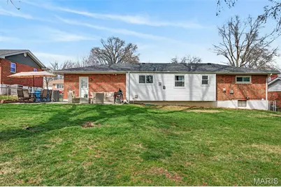 9840 Lakeford Lane, Saint Louis, MO 63123 - Photo 3