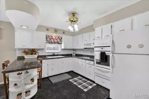 1125 Hawkstone Ln, Saint Louis, MO 63125 - Photo 15