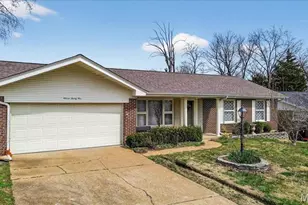 1125 Hawkstone Ln, Saint Louis, MO 63125 - Photo 5