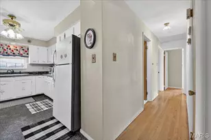 1125 Hawkstone Ln, Saint Louis, MO 63125 - Photo 11