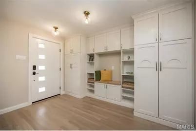 4107 Hummingbird Court, Saint Louis, MO 63123 - Photo 3