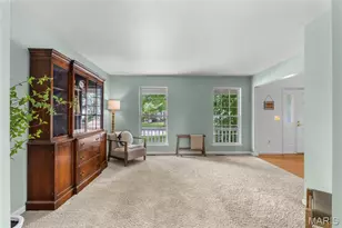 360 Huntleigh Manor Dr, Saint Charles, MO 63303 - Photo 9