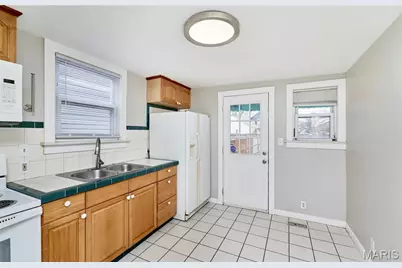 4831 Gardenville Avenue, Saint Louis, MO 63116 - Photo 11