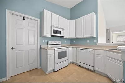 214 Maryland Drive #26B, O'Fallon, MO 63366 - Photo 7