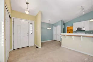 214 Maryland Dr, O'Fallon, MO 63366 - Photo 3