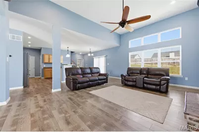 1631 Saint Charles Drive, Hillsboro, MO 63050 - Photo 5