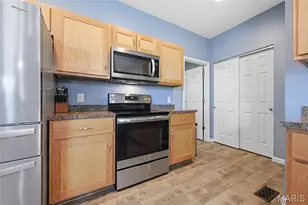 1631 St Charles Dr, Hillsboro, MO 63050 - Photo 11