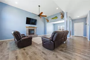 1631 St Charles Dr, Hillsboro, MO 63050 - Photo 7