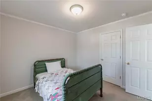 3067 Crystal Lake Dr, Saint Louis, MO 63129 - Photo 25