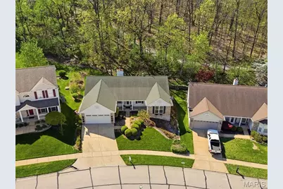 3067 Crystal Lake Drive, Saint Louis, MO 63129 - Photo 3