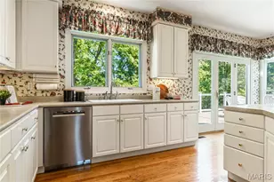 14301 Manderleigh Woods Dr, Town and Country, MO 63017 - Photo 21