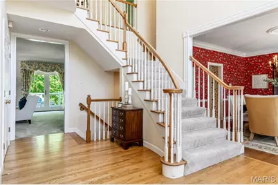 14301 Manderleigh Woods Drive, Town and Country, MO 63017 - Photo 9