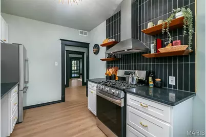 4166 Russell Boulevard, Saint Louis, MO 63110 - Photo 19