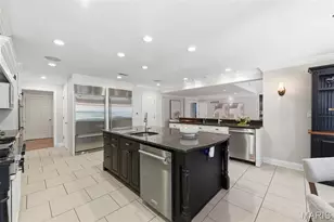 1831 Camberly Rd, Des Peres, MO 63131 - Photo 31