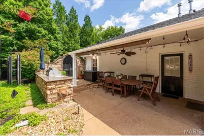 1831 Camberly Road, Des Peres, MO 63131 - Photo 13