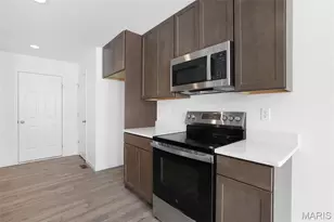 16016 Cinderella Ct, Ellisville, MO 63021 - Photo 9