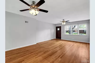 6258 Sunshine Drive, Saint Louis, MO 63109 - Photo 11