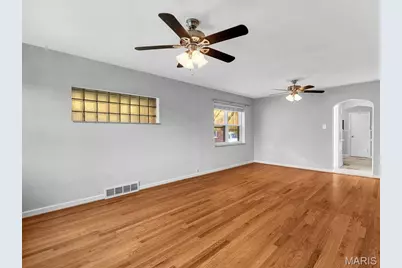 6258 Sunshine Drive, Saint Louis, MO 63109 - Photo 9