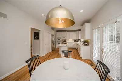 2134 Lakeview Drive, Crystal Lake Park, MO 63131 - Photo 9