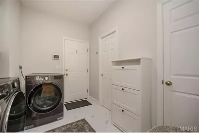 2134 Lakeview Drive, Crystal Lake Park, MO 63131 - Photo 11