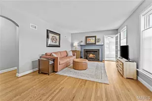 840 Wild Cherry Ln, University City, MO 63130 - Photo 5