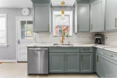 840 Wild Cherry Lane, University City, MO 63130 - Photo 13