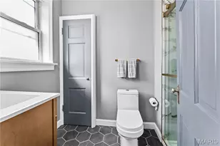 840 Wild Cherry Ln, University City, MO 63130 - Photo 25