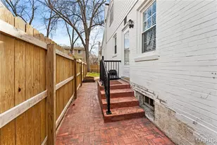 840 Wild Cherry Ln, University City, MO 63130 - Photo 37