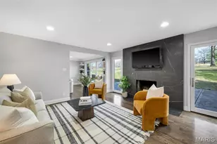 78 Meadowbrook Country Club Estate, Ballwin, MO 63011 - Photo 7