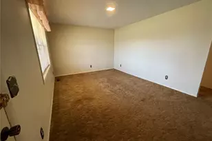 363 Harrison Ln, Poplar Bluff, MO 63901 - Photo 5