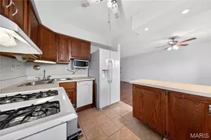 3181 Carefree Ln, Florissant, MO 63033 - Photo 17