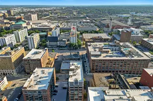 1627 Locust St, Saint Louis, MO 63103 - Photo 49