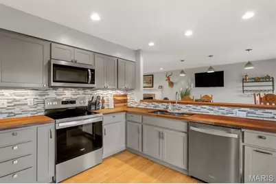 5051 Lancelot Lane, High Ridge, MO 63049 - Photo 13