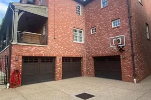 8116 University Dr, Clayton, MO 63105 - Photo 3