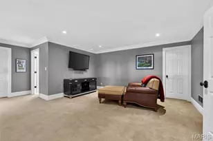 8116 University Dr, Clayton, MO 63105 - Photo 29